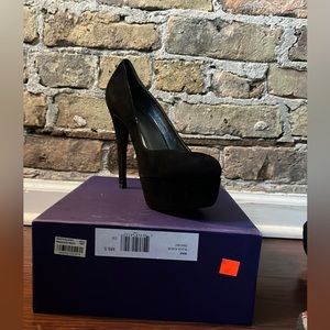 Stuart Weitzman Black Suede Pumps